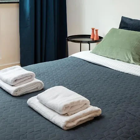 Wola Gibalskiego Cosy * ワルシャワ